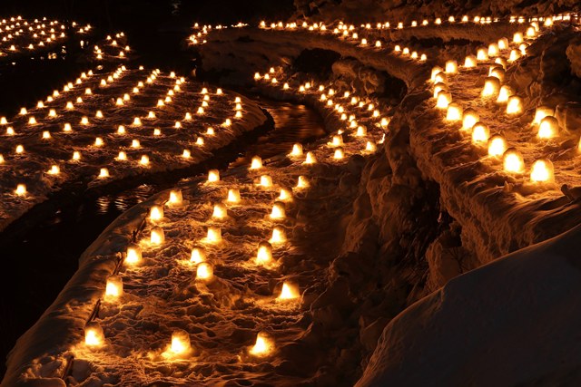 ＜新宿発・西船橋駅発＞ 日本夜景遺産！「湯西川温泉かまくら祭」 と 栃木人気ブランドいちご狩り「とちあいか＆スカイベリー」食べ比べ