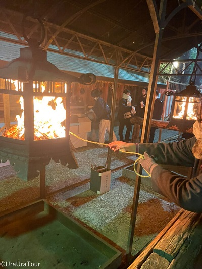 【京の年末年始!】除夜の鐘とをけら詣り、そして初詣！-京都で３つの年越し体験！‐〈専用車１台8名様限定〉