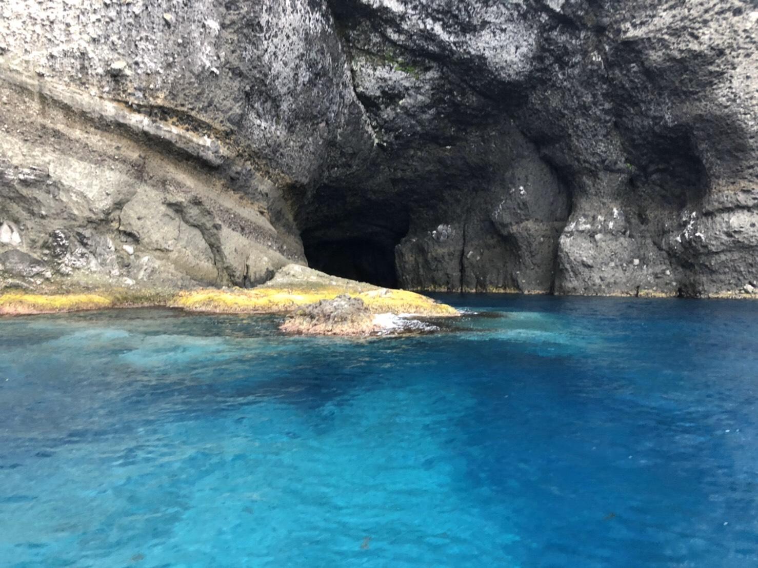 プロロマリン　青の洞窟クルージング