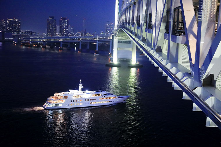 東京駅丸の内南口 17:00発／東京タワーと極上の夜景 シンフォ… | 旅