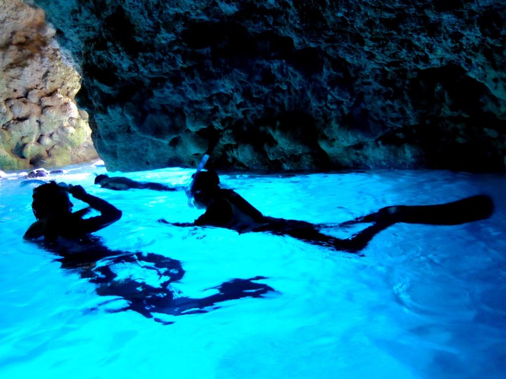 Explore the blue cave! Boat and Snorkeling experience